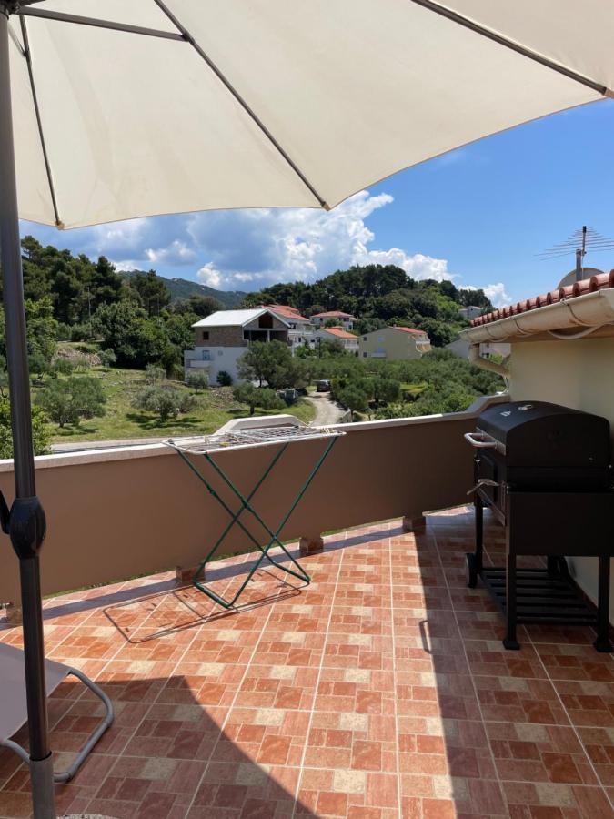 Penthouse Damjan Apartment Banjol Exterior photo